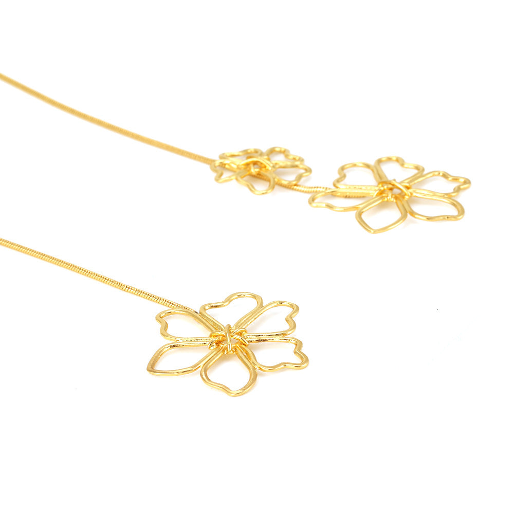 Retro long metal chain flower pendant necklace