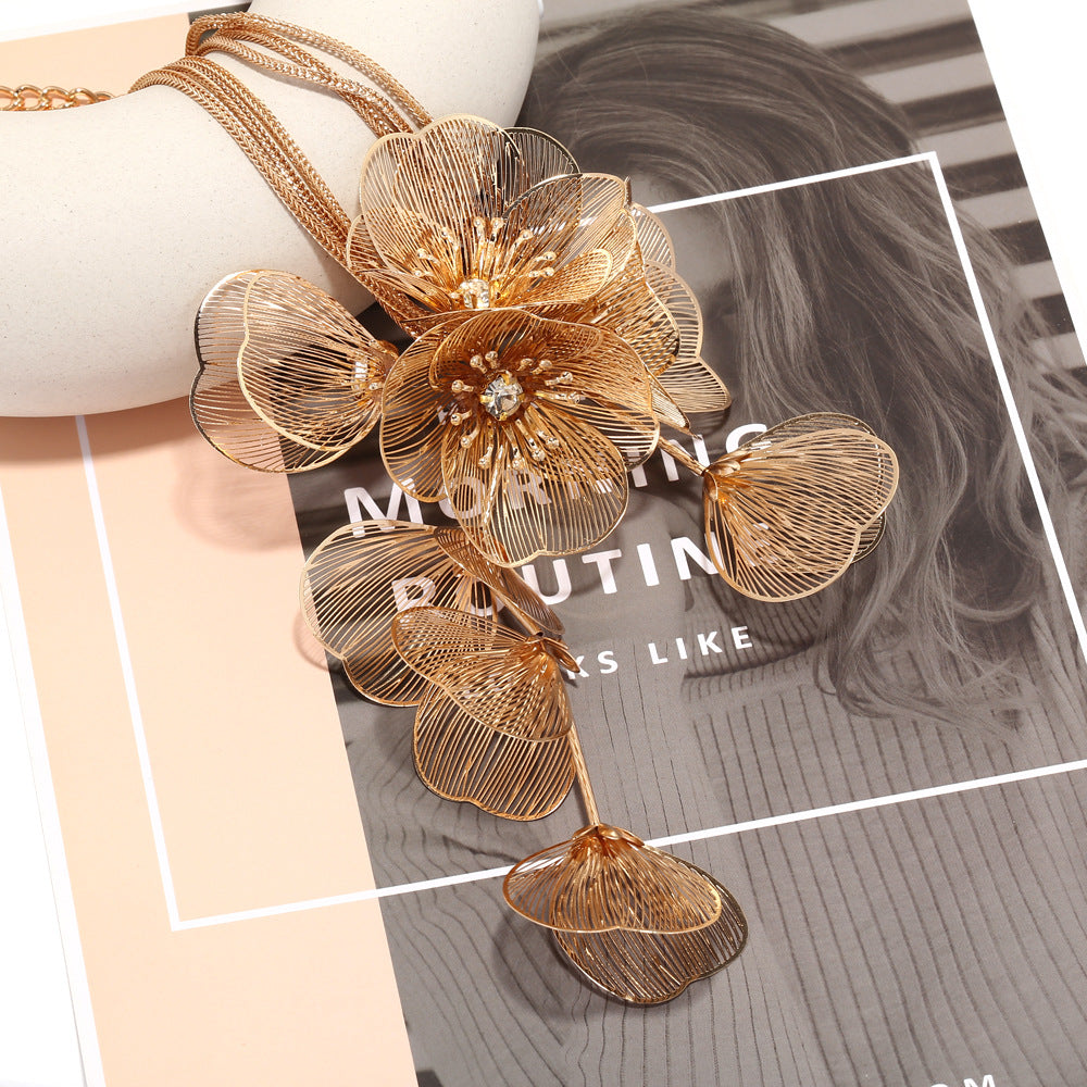 Multi-layered three-dimensional metal flower necklace