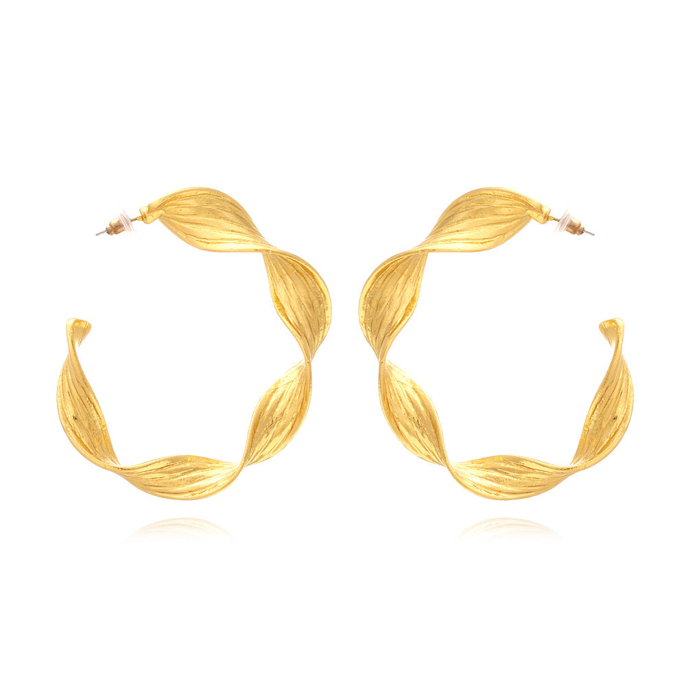 C-shaped twist twisted metal earrings